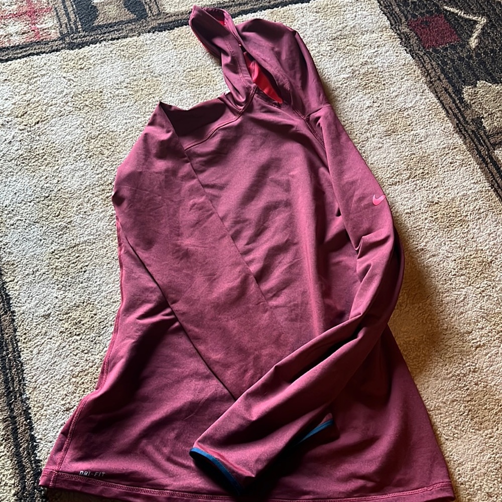 Nike dri-fit pull over hoodie